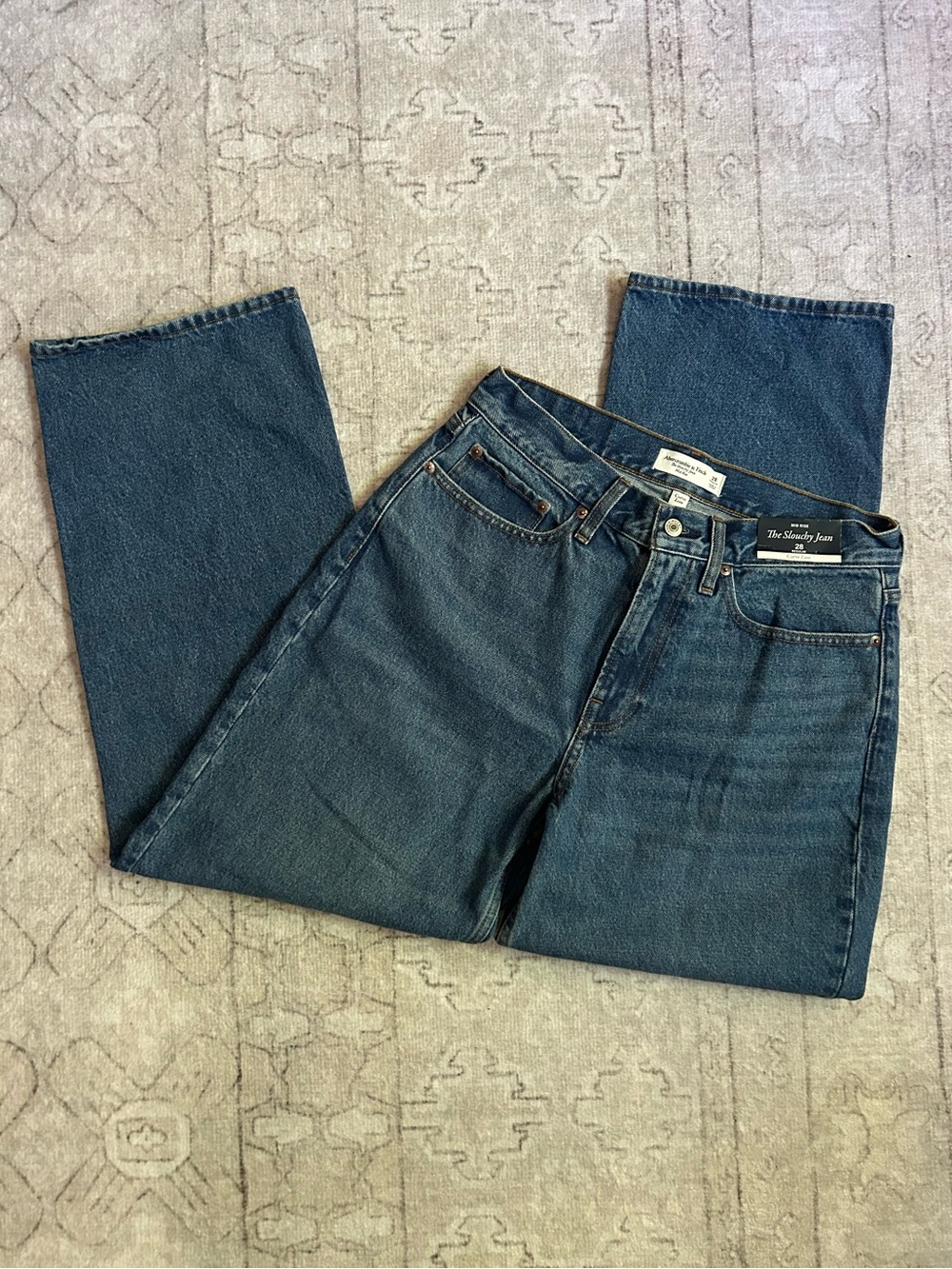 Abercrombie & Fitch Women’s Blue Straight-Leg Jeans